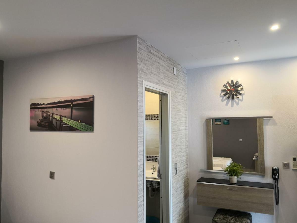 Aimilias Family Apartments Vrasná Exteriér fotografie